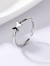 Тонкое кольцо с силуэтом бабочки из серебра L82207