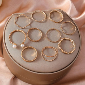 Набор изящных золотистых колец с жемчугом и плетением CJH74932