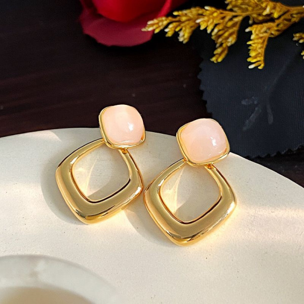 Серьги-гвоздики с геометрическими подвесами CJG37488