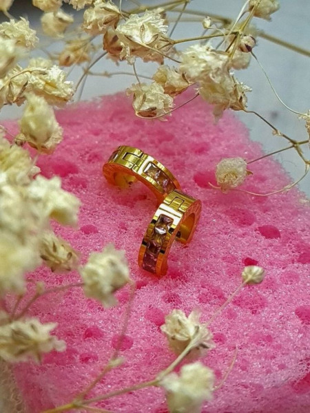 Стальные серьги-конго с напылением золотом и фианитами J10251CJJ