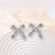 Серебристые матовые серьги-банты CJH27408