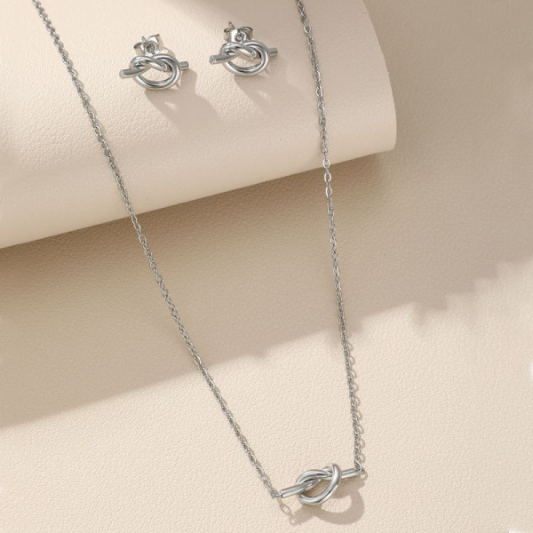 Стальной комплект бижутерии CJL76978