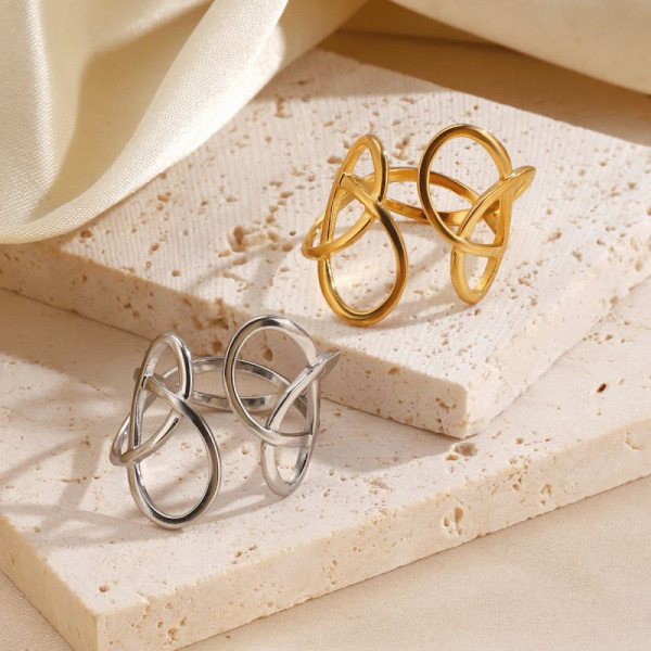 Разомкнутое стальное кольцо с абстрактными петлями CJR55682