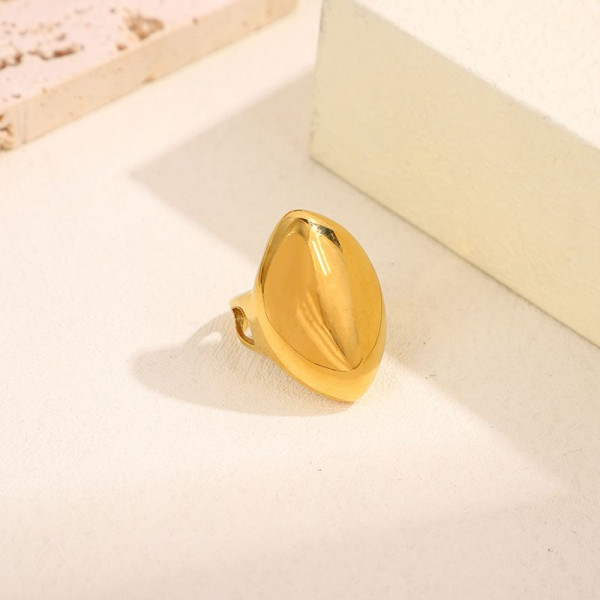 Широкое кольцо с выпуклой зеркальной поверхностью CJL13506