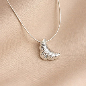 Серебристая Цепочка с кулоном в форме круассана 1J12394CJJ