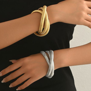 Браслет жесткий объемный с переплетением нитей CJL10113