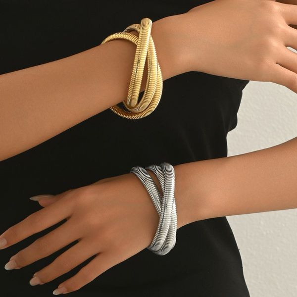 Браслет жесткий объемный с переплетением нитей CJL10113