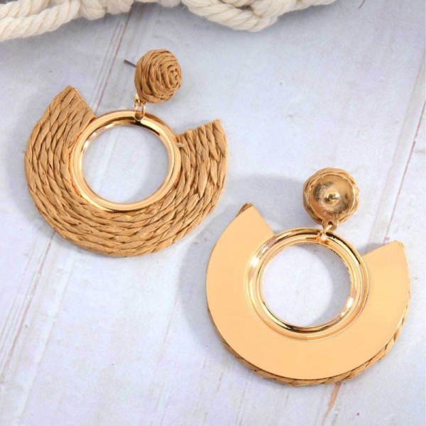 Плетеные серьги-пусеты в этно-стиле CJN34122