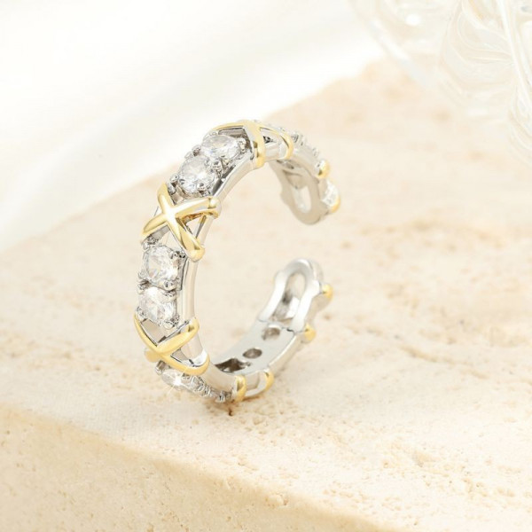 Кольцо-дорожка с крестообразными элементами и камнями CJG26553