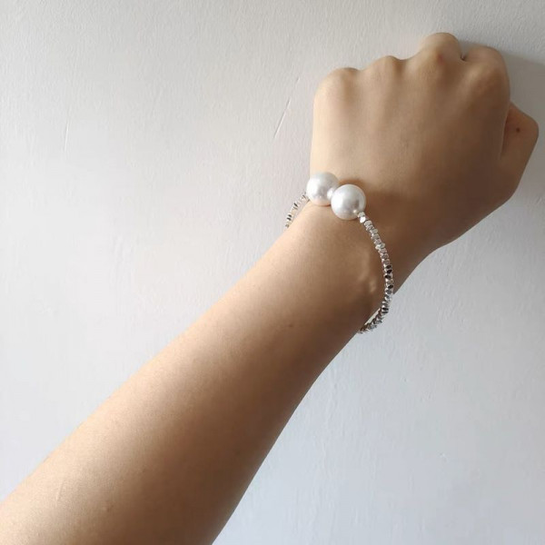 Жесткий браслет CJJ00066