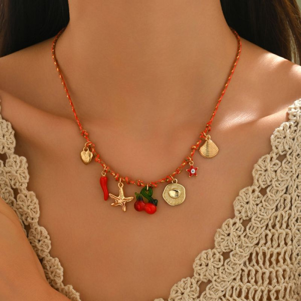 Бохо-колье на бирюзовой цепочке с жемчугом и оберегом CJR61456