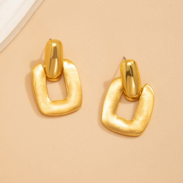 Серьги-гвоздики CJD90188