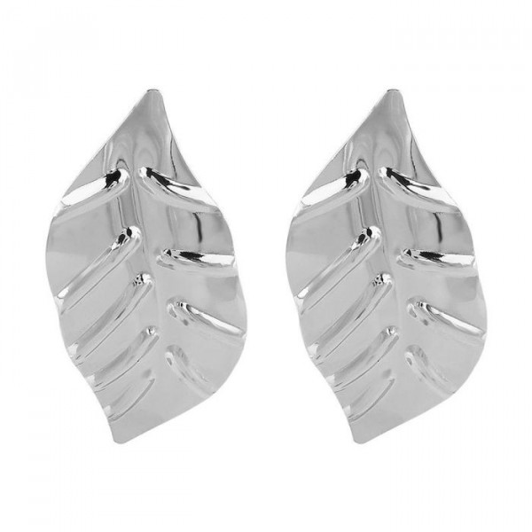 Фактурные серьги-пусеты древесный лист CJM34735