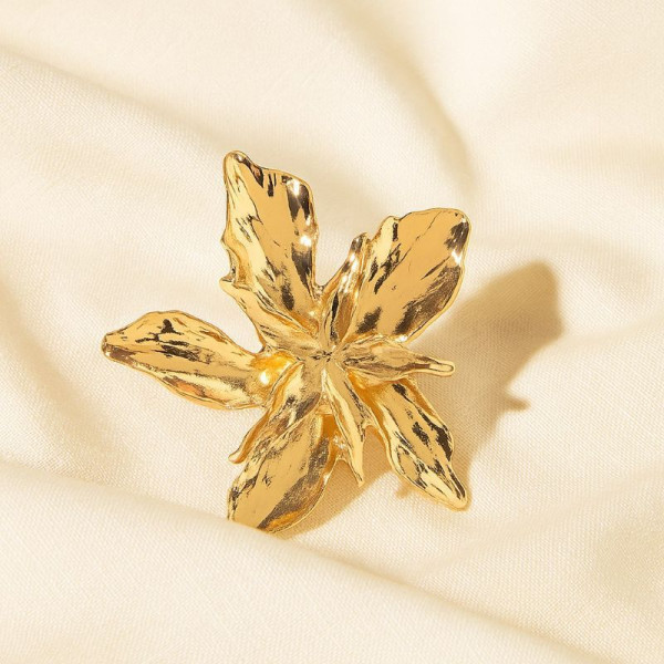 Крупное кольцо в форме распустившегося цветка 1J12197CJJ