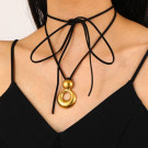 Многослойный шнурок с золотистым разомкнутым кольцом CJH93504