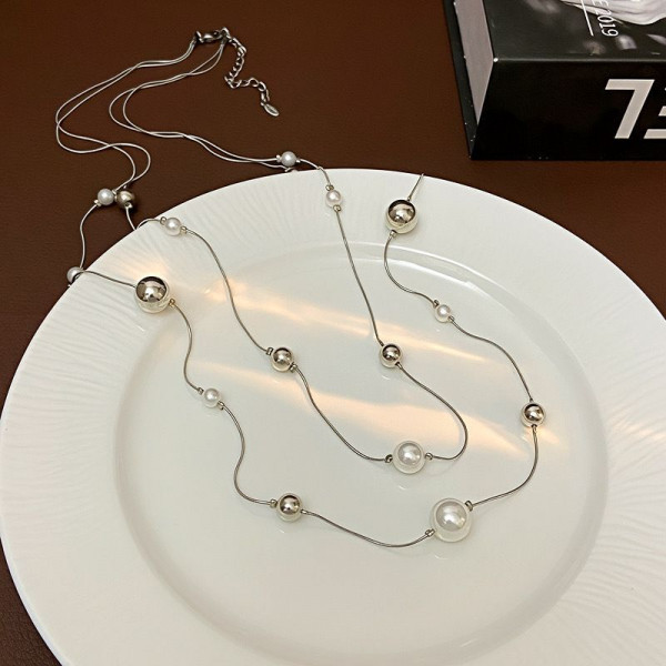 Многослойное колье из тонких цепей с голубыми бусинами CJQ18277