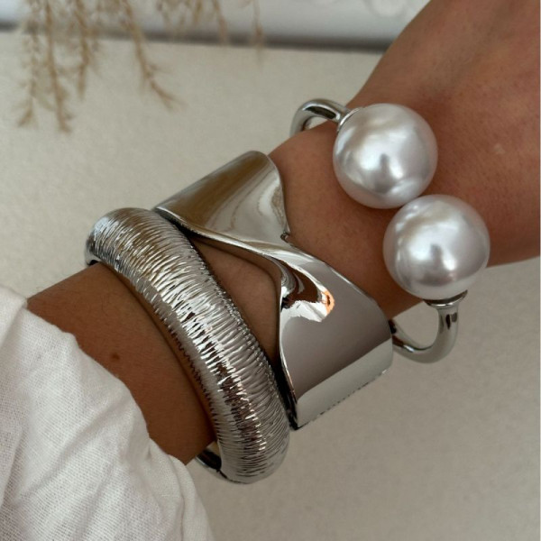 Жесткий браслет CJR56074