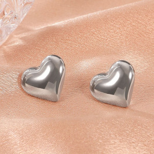 Серебристые серьги-пусеты Сердца CJD62469