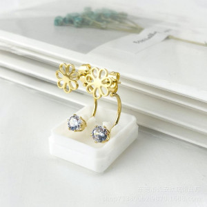 Серьги из стали цветы с напылением золотом J11523CJJ