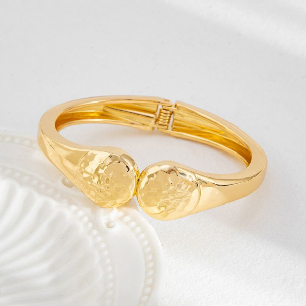 Жесткий браслет CJL85693