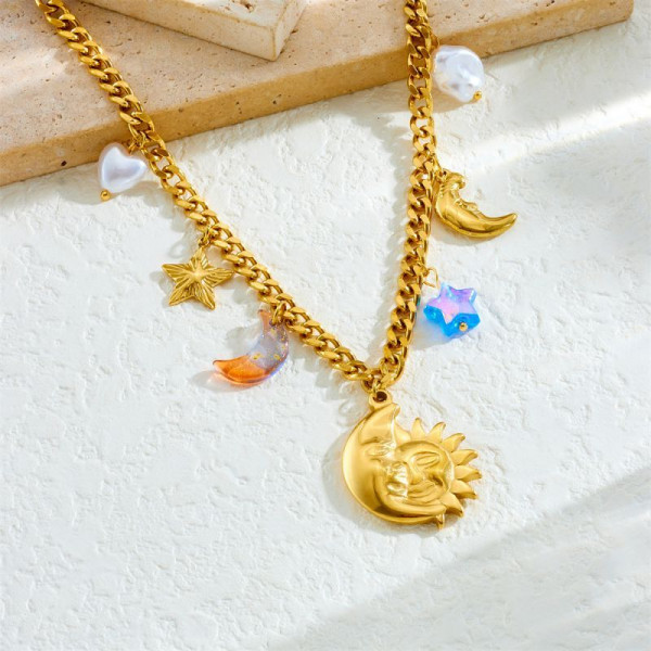 Золотистая цепь с небесными светилами и лунным ликом CJP55861