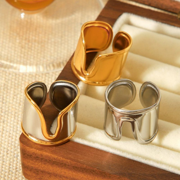 Разомкнутое широкое стальное кольцо с вогнутым профилем CJP89706