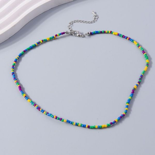 Тонкие бусы из красного камня в минималистичном стиле CJL40694