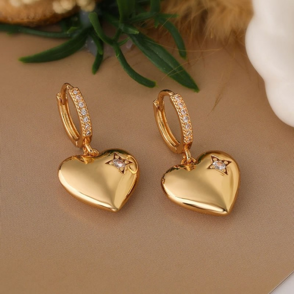 Золотистые серьги-кольца с сердцами N99058