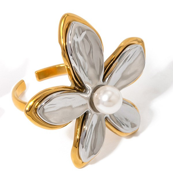 Кольцо-цветок с перламутровыми лепестками в золоте CJH02692