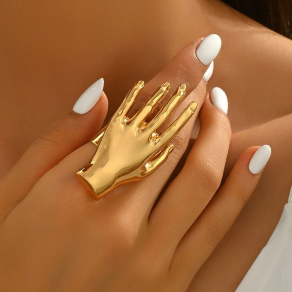 Кольцо в форме человеческой кисти CJT17358