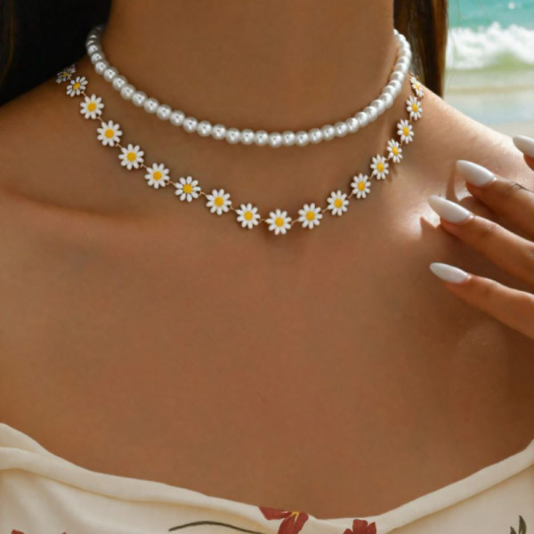 Двойной чокер с мелкими белыми цветами CJP86776