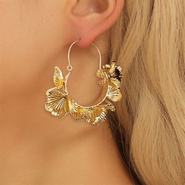 Серьги-конго с объемными цветами CJH77448