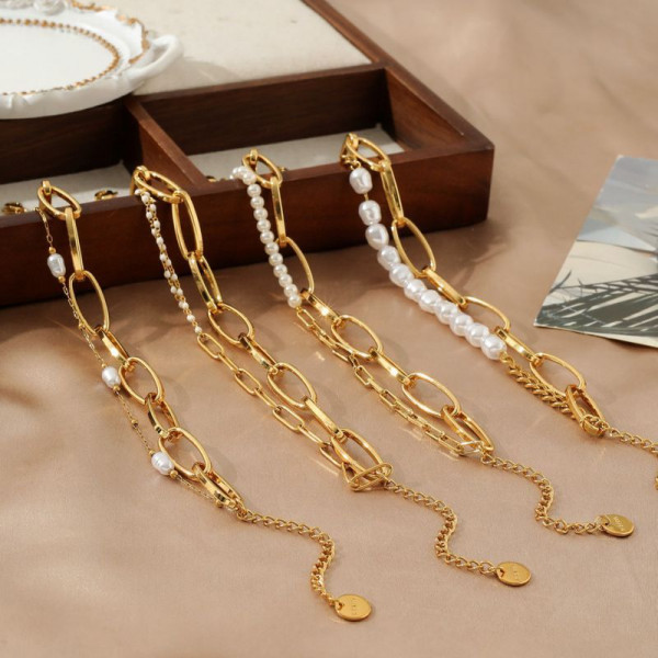 Комбинированный браслет из цепи и жемчуга CJN36841