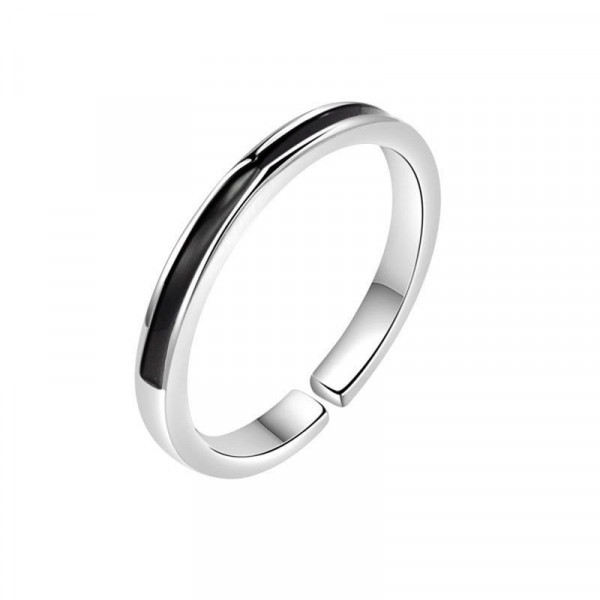 Лаконичное разомкнутое кольцо с черной эмалевой дорожкой CJC14291