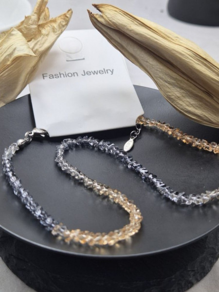 Двухцветная гибкая цепочка с текстурным плетением «змея» J10742CJJ