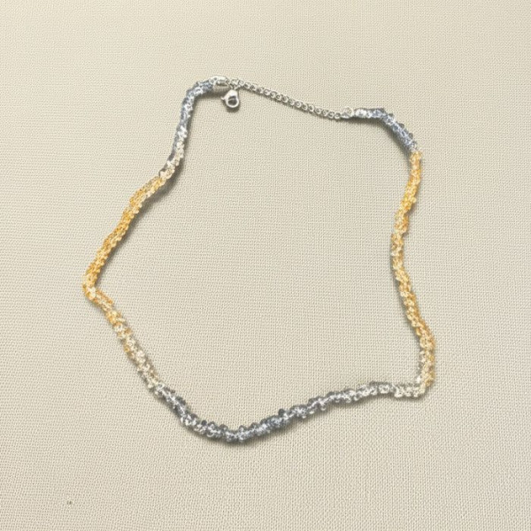 Двухцветная гибкая цепочка с текстурным плетением «змея» J10742CJJ