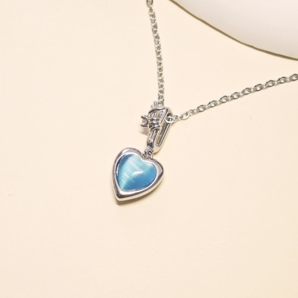 Романтичное колье с подвеской в форме сердца с кошачьим глазом J10833CJJ