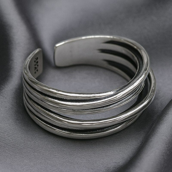 Многослойное кольцо из тонких серебристых нитей 1J12180CJJ