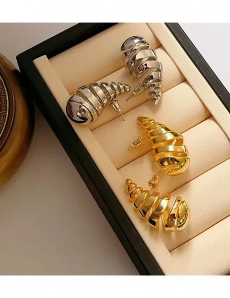 Серьги латунь с напылением платиной личинка шелкопряда J10045CJJ