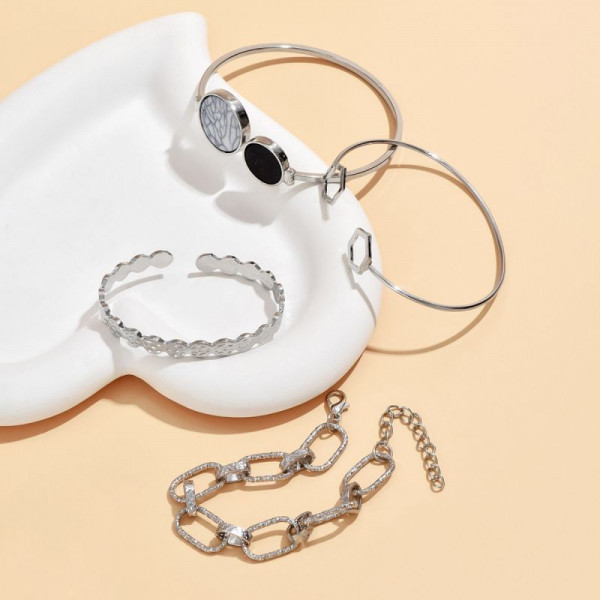 Комплект из 5 браслетов с декоративными камнями CJG30585