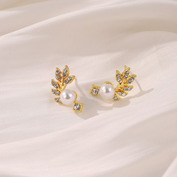 Нежные серьги-пусеты Колосья с жемчугом и кристаллами CJL03478