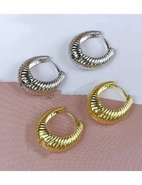 Серьги латунь с напылением платиной в виде кольца J10046CJJ