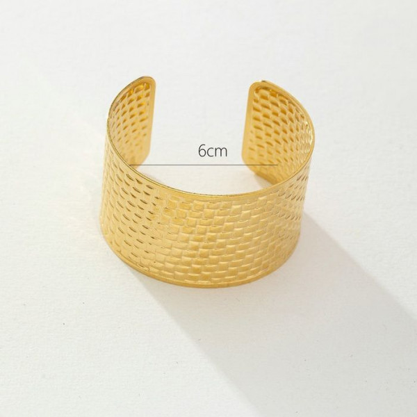 Браслет жесткий широкий с ажурным сетчатым плетением CJM41860