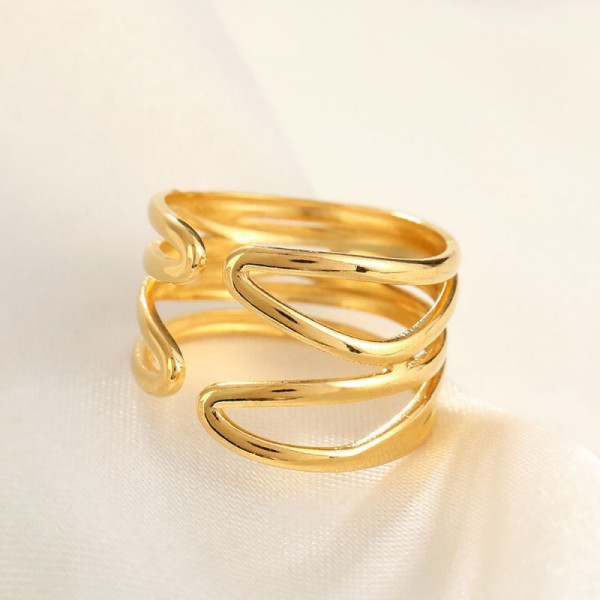 Широкое кольцо с рельефными горизонтальными полосами CJH27689