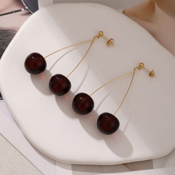 Длинные серьги-вишни с темными ягодами CJL43488