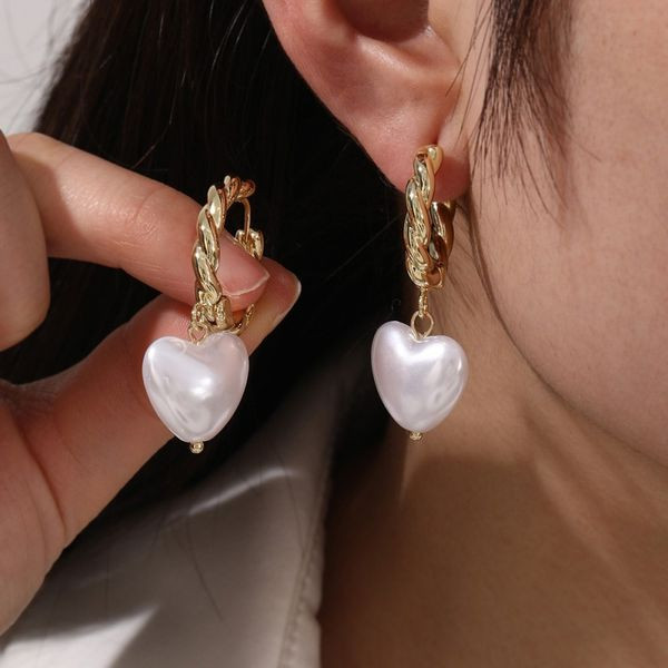 Серьги-конго с жемчужными сердцами CJL43490