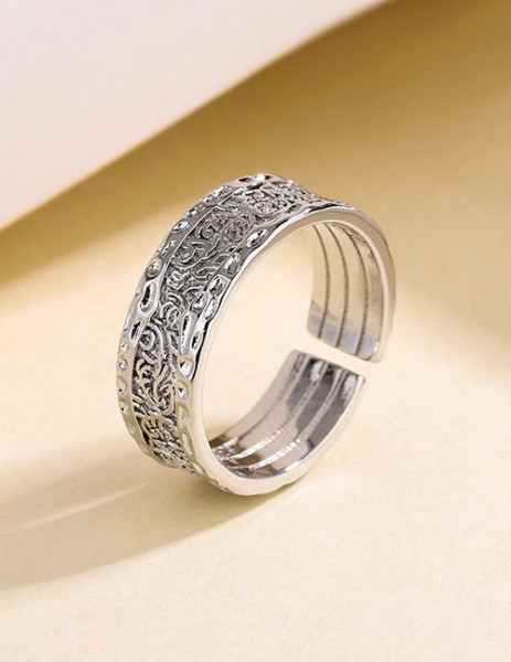 Широкое кольцо с сетчатой фактурой и кристаллами L80627