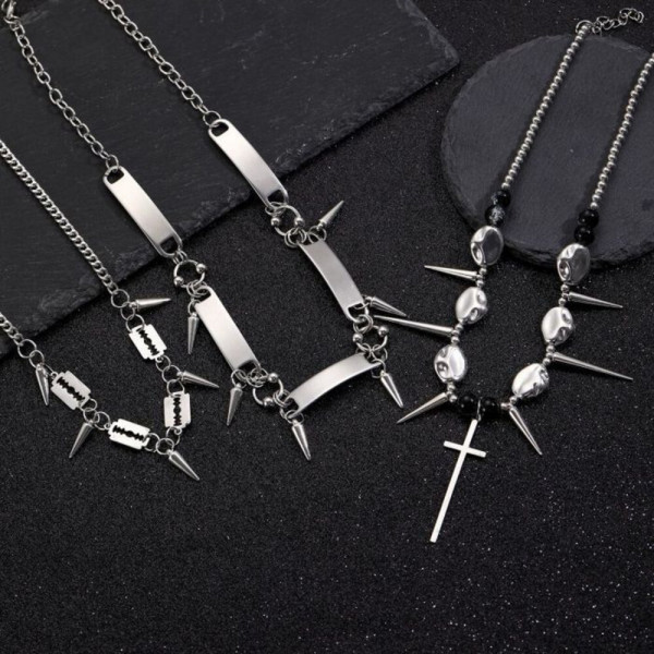 Массивное колье в стиле гранж с шипами и пластиной CJJ16967