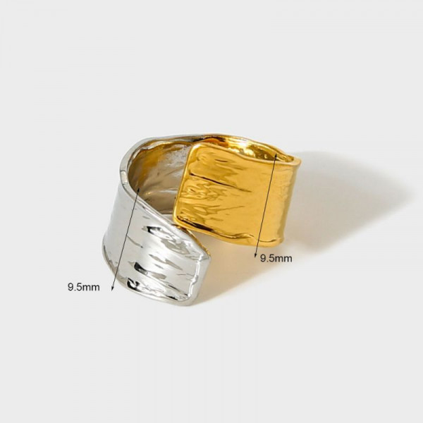 Двухцветное кольцо-печатка с эффектом нахлеста CJP79984